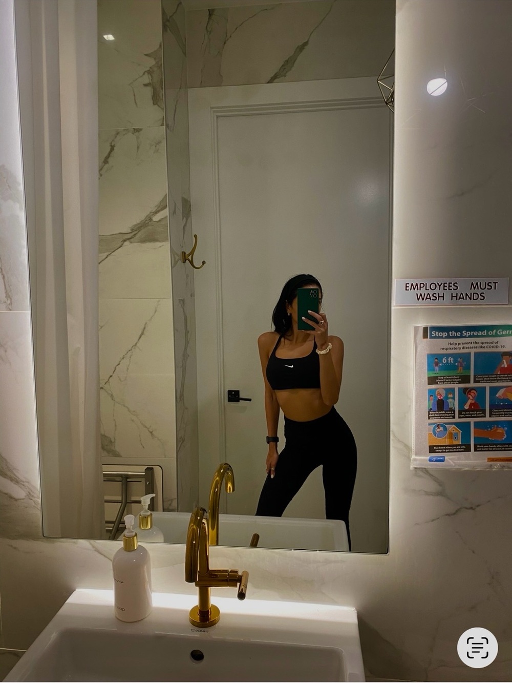 Nike Sports Bra - Black